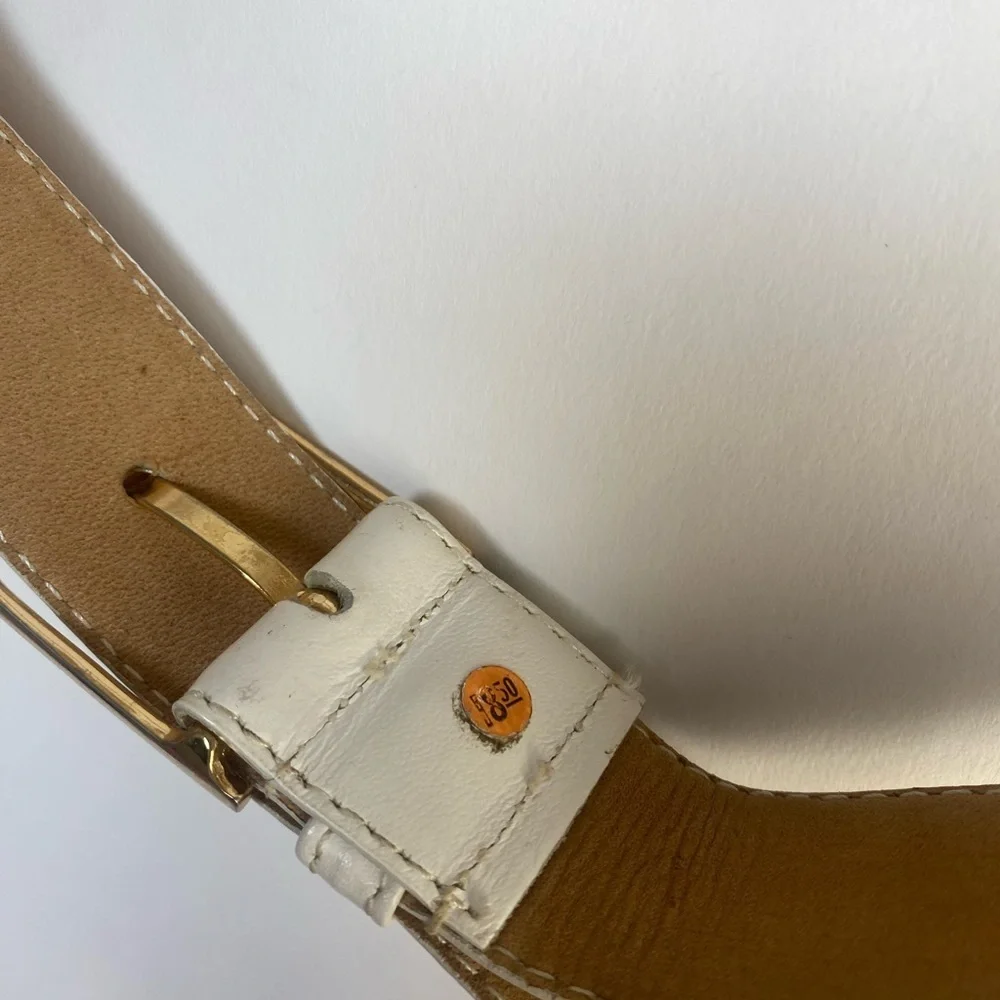 Vintage Burnished‎ Cowhide White belt